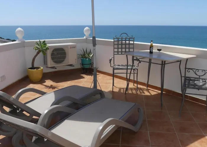 Ocean View Terrace, The Sea View, In Front Of アパート *