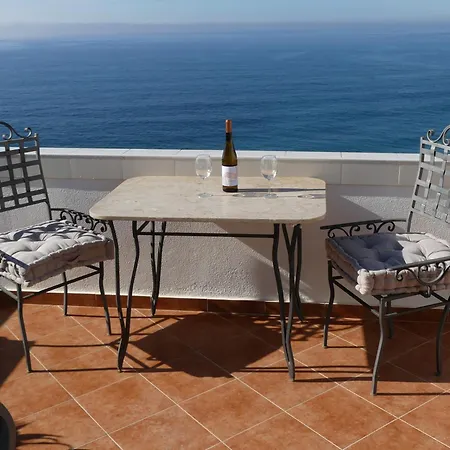 Ocean View Terrace, The Sea View, In Front Of Apartment